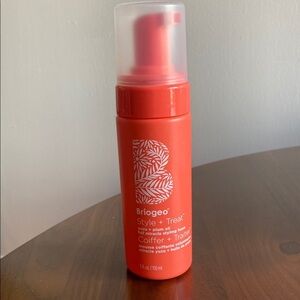 Briogeo Style + Treat Volumizing Mousse - new